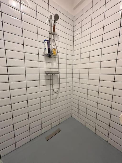 Tiny Studio Quinet Bukarest Exteriör bild