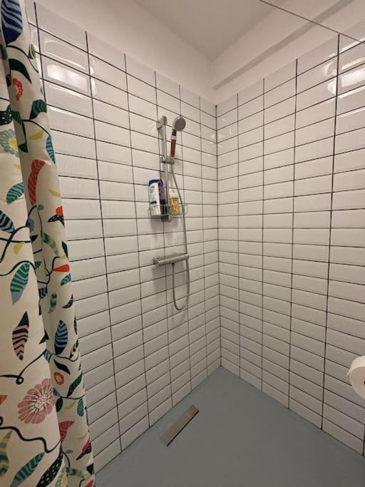 Tiny Studio Quinet Bukarest Exteriör bild